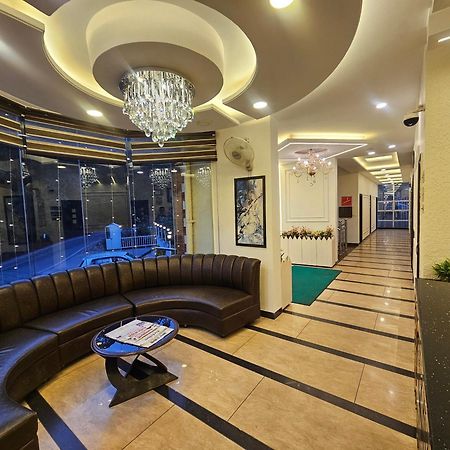 Hotel Kasauli View !! Balcony Rooms ! Terrace ! Restaurant ! Main Highway ! Garden !! Exterior photo