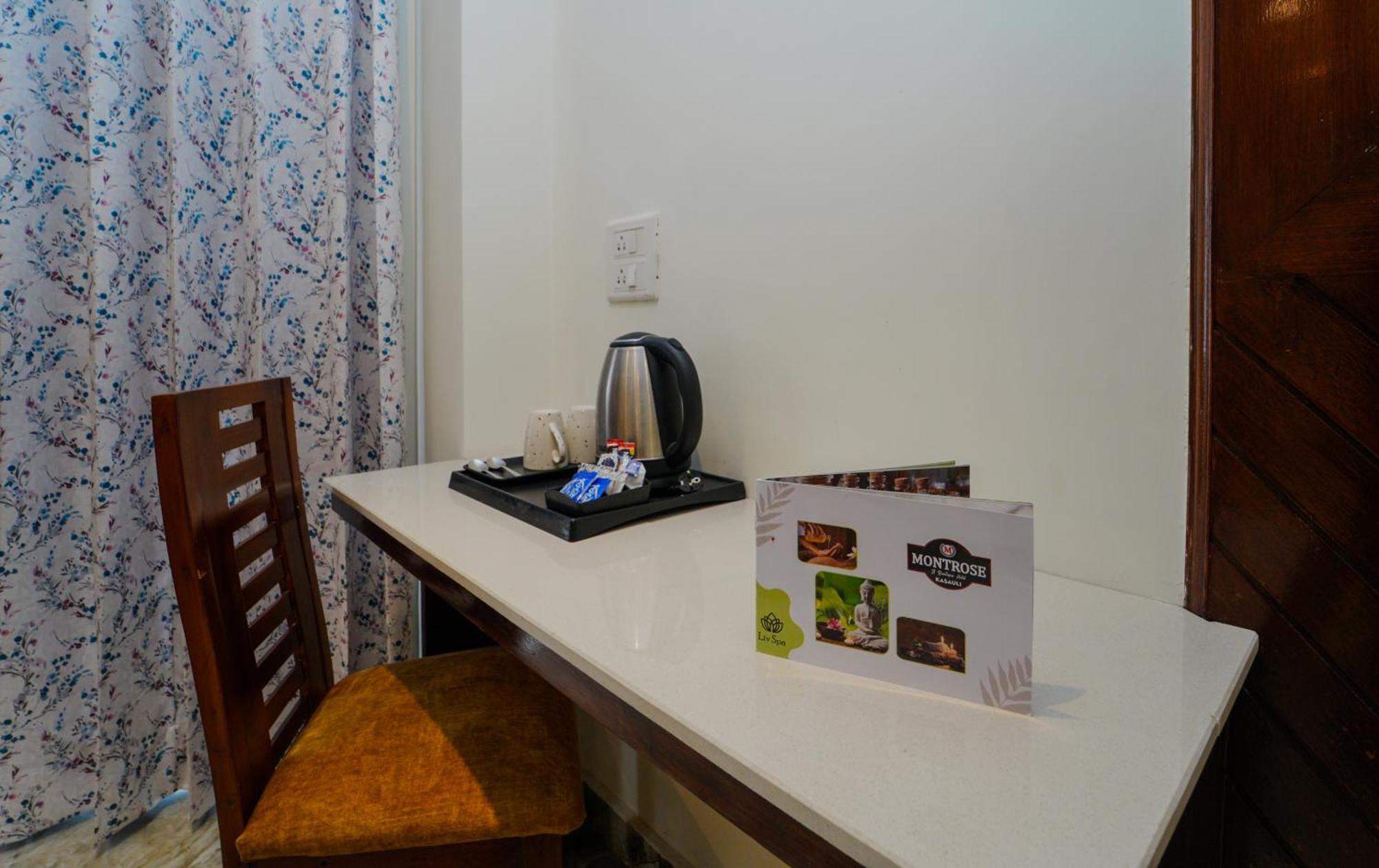 Hotel Kasauli View !! Balcony Rooms ! Terrace ! Restaurant ! Main Highway ! Garden !! Exterior photo