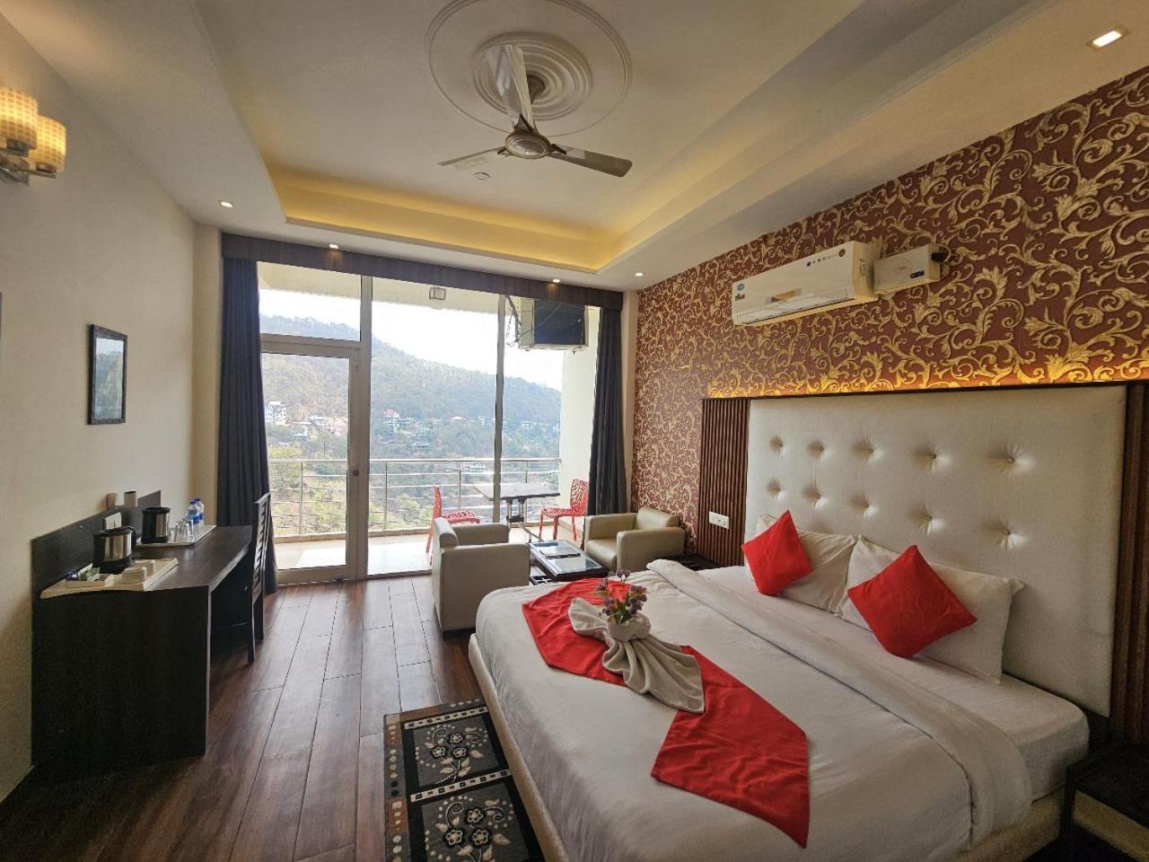Hotel Kasauli View !! Balcony Rooms ! Terrace ! Restaurant ! Main Highway ! Garden !! Exterior photo